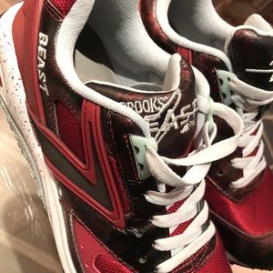 Brooks BEAST Running shoe
